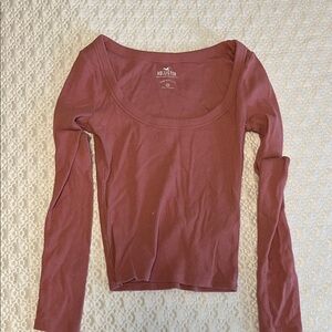 Hollister Women's Mauve Long Sleeve Tee